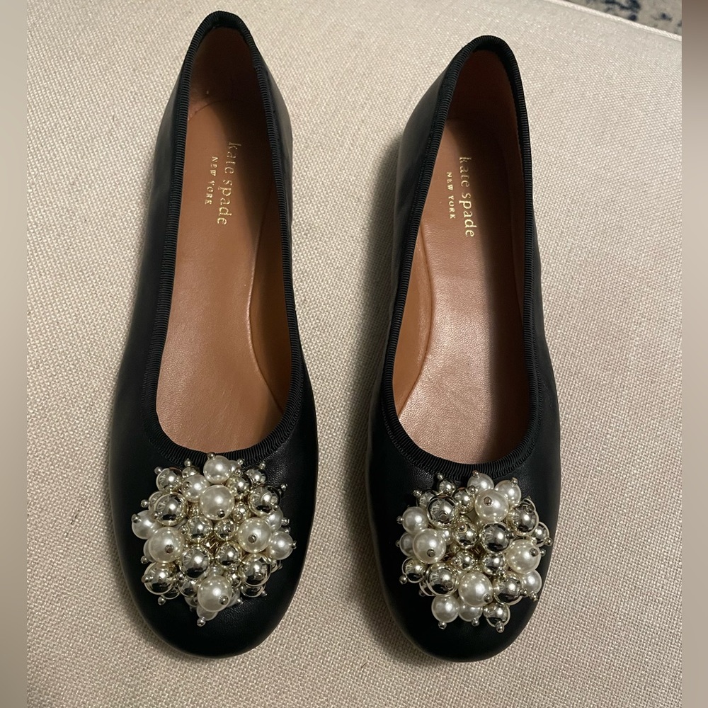 Kate Spade women’s black flats with pearl details on toe, size 8